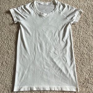 Lululemon white swiftly tech